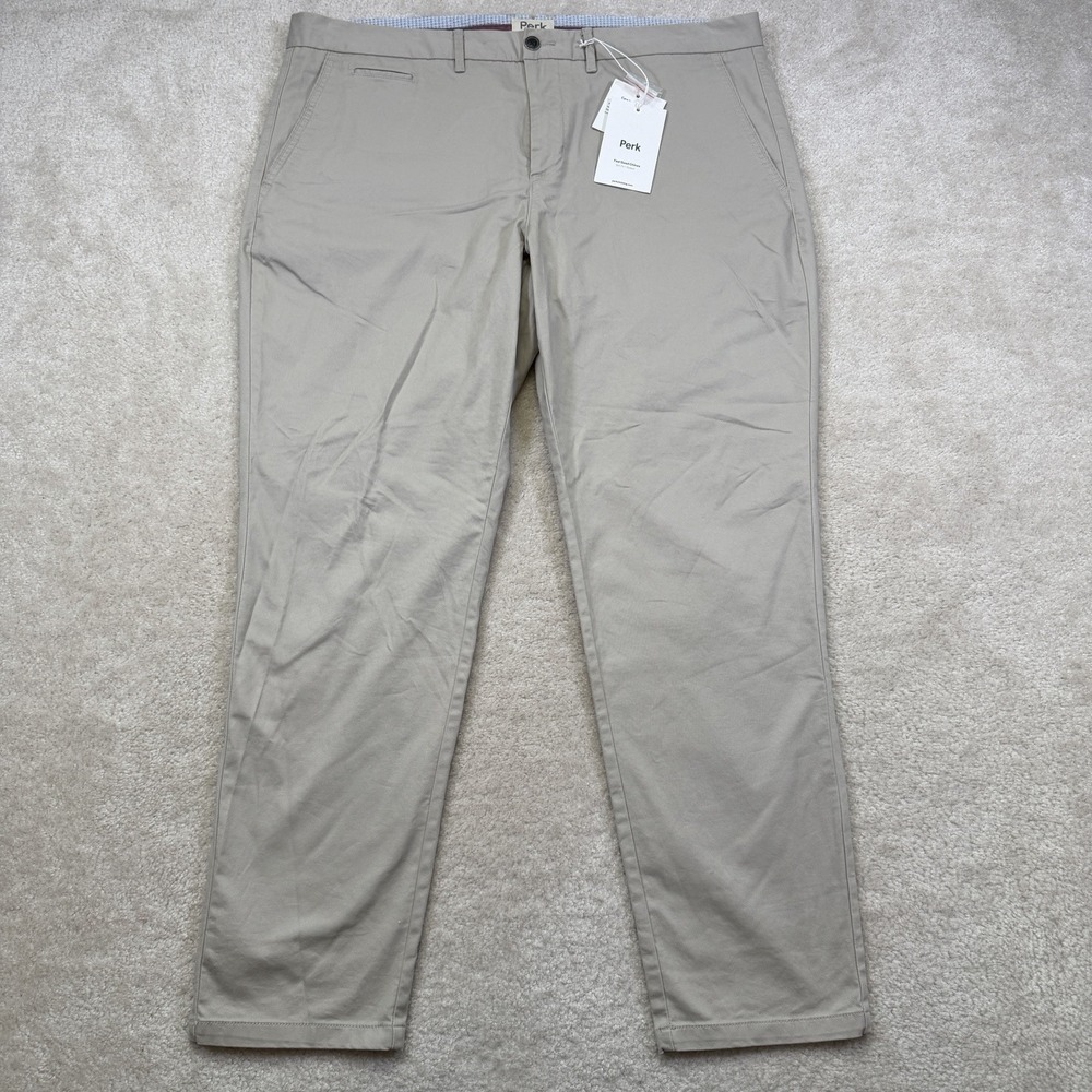 NWT Perk Feel Good Chinos Pants Men's 42x31 (tag 42x32) Khaki Slim-Fit Stretch